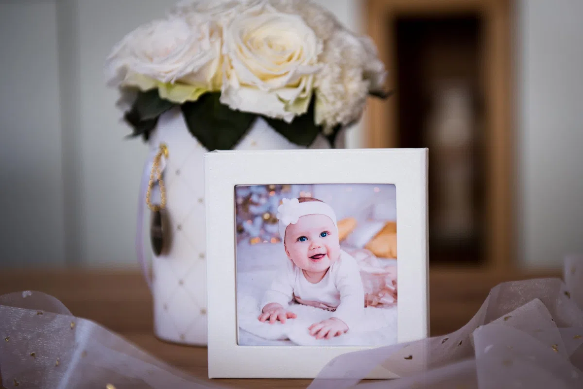 Boda USB Box con soporte de goma, color blanco