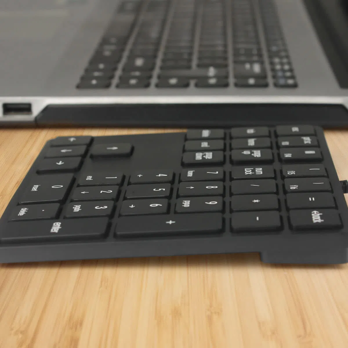 Qisan Numeric Keypad Wired Numpad 34 teclas Teclado portátil USB Mini Slim Teclado Magicforce Negro