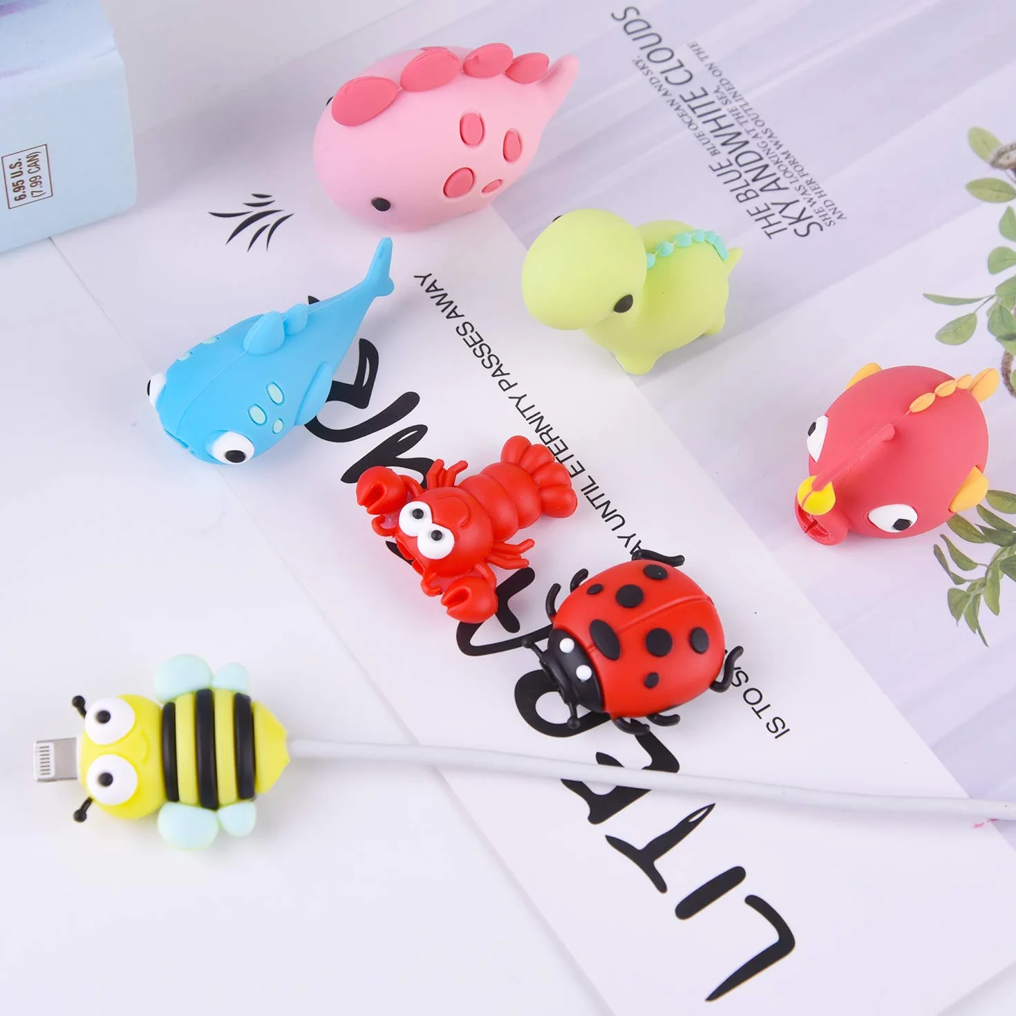 TUPARKA 18 Pcs Protector de Cable de Cargador,Cable USB Lightning, Fish Dinosaur Animals Protector de Cable para iPhone iPad,Todos los Móviles